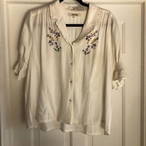 Simple Retro Alicia Embroidery V-Neck Blouse